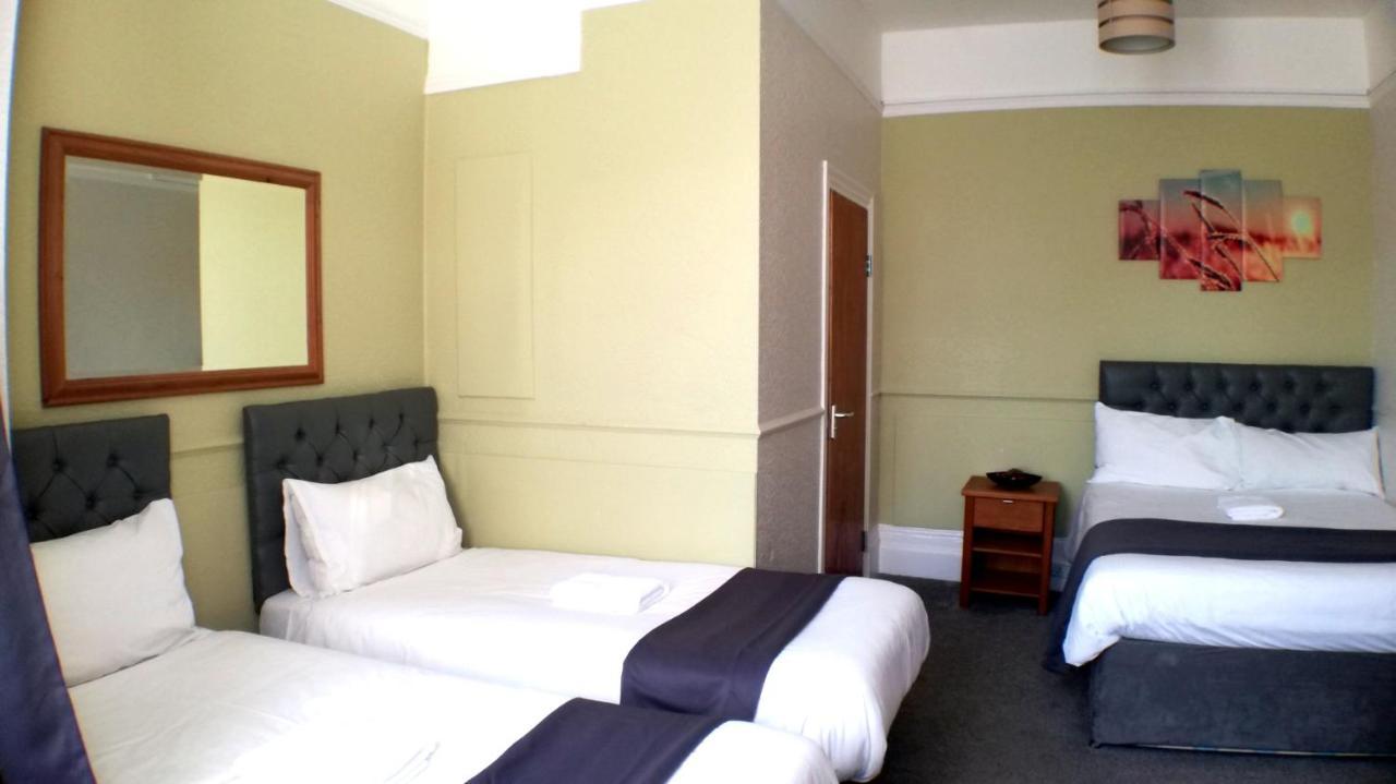 רומפורד The Mawney Hotel מראה חיצוני תמונה